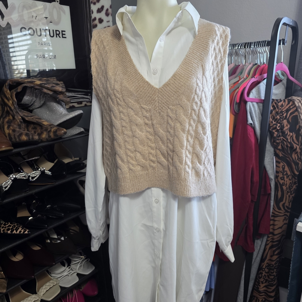 Forever 21 Beige Cable Knit V-Neck Sweater Vest